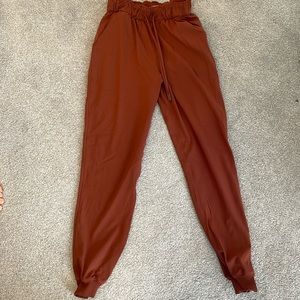 Gently used women’s LULULEMON casual joggers